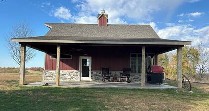 Perfect 1-bedroom cabin with AC, Sauna in gorgeous Ollie