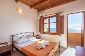 1 bedroom, free WiFi, bed sheets - Villa Maria Studio 9 (Ligres)