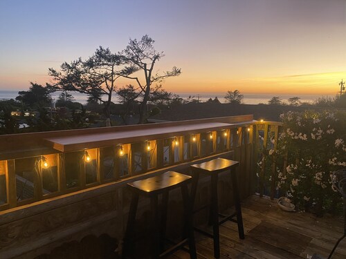 Charming 1-bedroom cottage in Stinson Beach - walk everywhere!