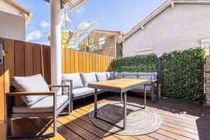 Outdoor dining - La Maison de l'Orb Charmante maison (Valras-Plage)