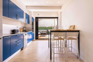 Fridge, microwave, oven, dishwasher - La Maison de l'Orb Charmante maison (Valras-Plage)