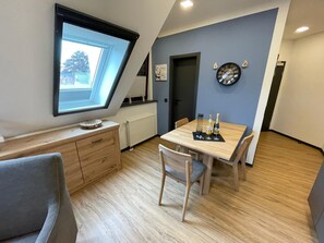 Dining - Vacation home Kompass - Apartment South (Wittmund)