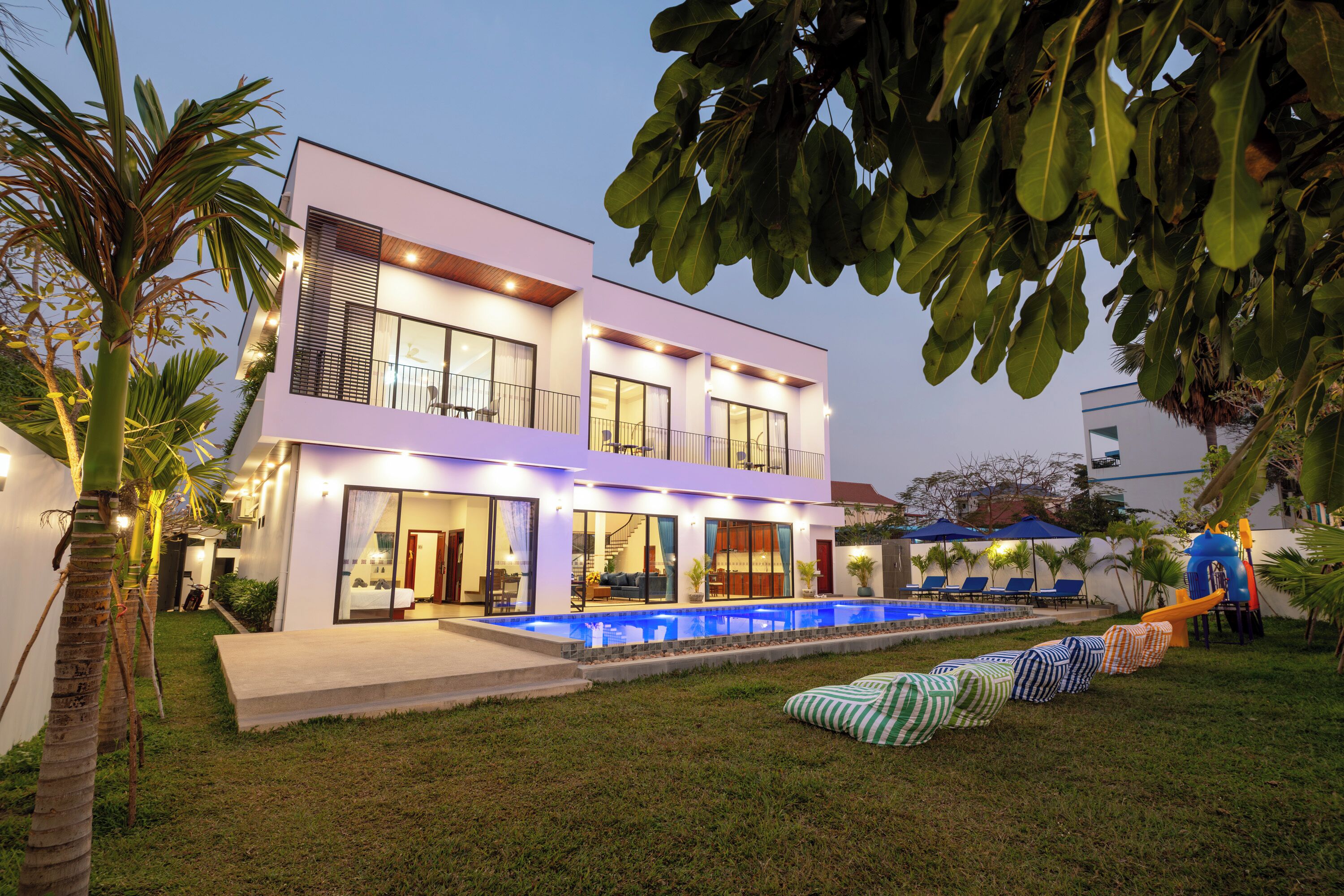 Luxury Villa, 5 Bedrooms, Balcony, Pool View | Garden view