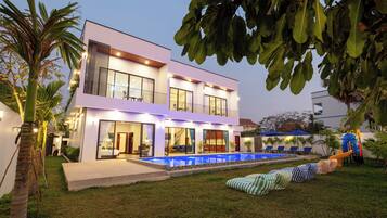 Luxury Villa, 5 Bedrooms, Balcony, Pool View | Garden view