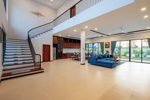 Luxury Villa, 5 Bedrooms, Balcony, Pool View | Living room
