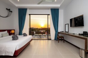Luxury Villa, 5 Bedrooms, Balcony, Pool View | Premium bedding, memory foam beds, in-room safe, desk - Blanc Smith Private Villa (Siem Reap)