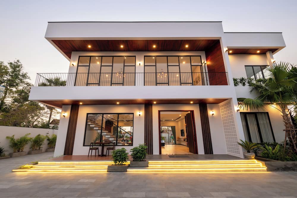Blanc Smith Private Villa