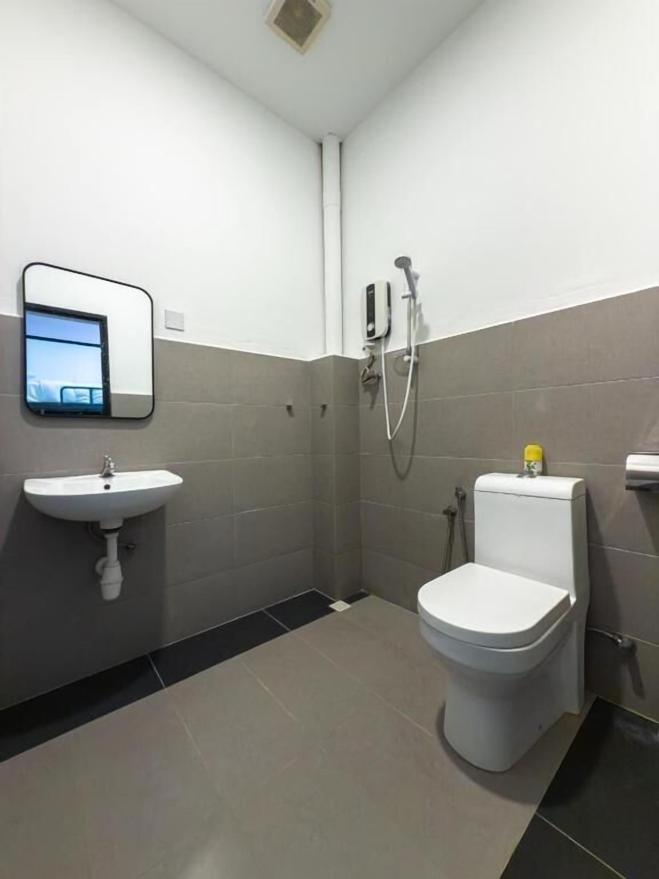 舒适四人房, 无烟房 | 浴室