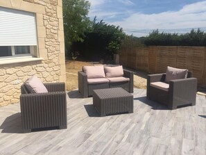 Terrace/patio - Country house surrounded by lavender fields and vineyards (Grignan)