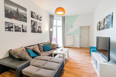Bright apartment with balcony & modern kitchen - ideal for couples with children
