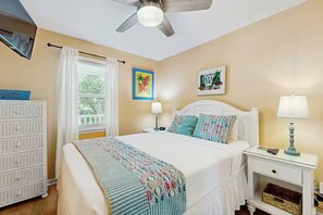 Room - Bright Condo in Paradise (Key West)