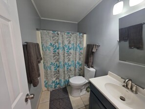 Towels - Homefront Haven - Private Home Near Camp Lejeune (Jacksonville)