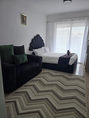 1 bedroom, free WiFi, bed sheets - High Floor Modern Studio with Gym and Balcony (Nairobi)