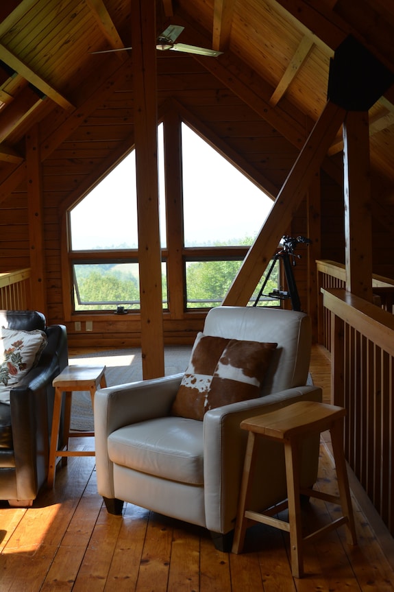 Mtn Mtn Cabin. Log Home With Forever Views. - New Hampshire