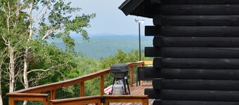 Mtn Mtn Cabin. Log home with forever views.