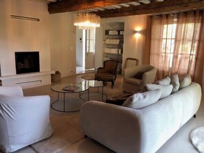 Living area - Le Mas de Ginoux in Mouries Alpilles (Mouriès)
