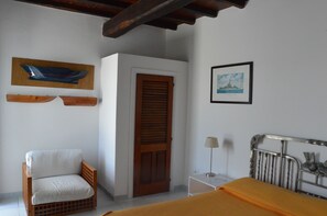 Chambre Standard Double ou avec lits jumeaux, balcon, vue mer