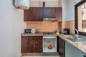 Microwave, stovetop