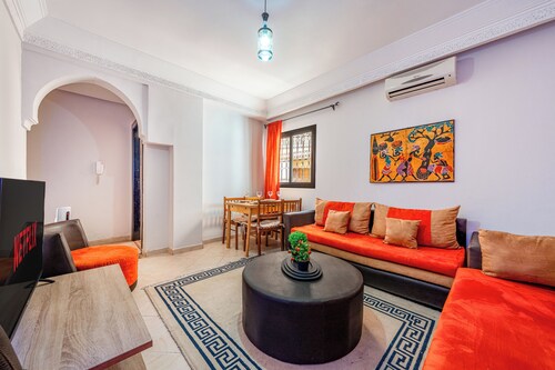 Spacious 49m² Studio for 4 Guests – Comfortable & Quiet