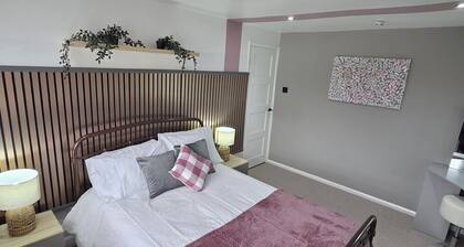 Hot Tub Holiday Home Chester