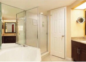 Hair dryer, towels, soap, toilet paper - Westgate Villas Resort, Orlando for 8 people. 2-BR, 2-BA. June 21 to 28, 2026. (Kissimmee)