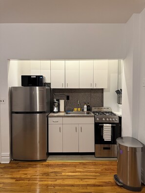 Private kitchen - Comfortable Private Room in Prime Location (New York)
