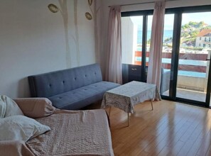 อพาร์ทเมนท์ (Two Bedroom Apartment With Terrace (N) | 5 ห้องนอน
