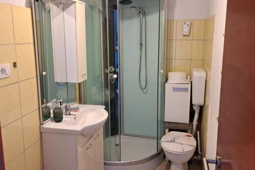 Apartment (Two Bedroom Apartment With Terrace (S) | Bathroom