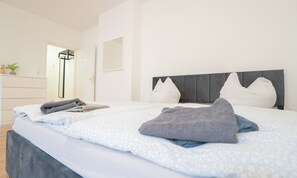 1 bedroom, WiFi, bed sheets - Practical 1-room apartment with good connections, close to the university hospital (Magdeburg)