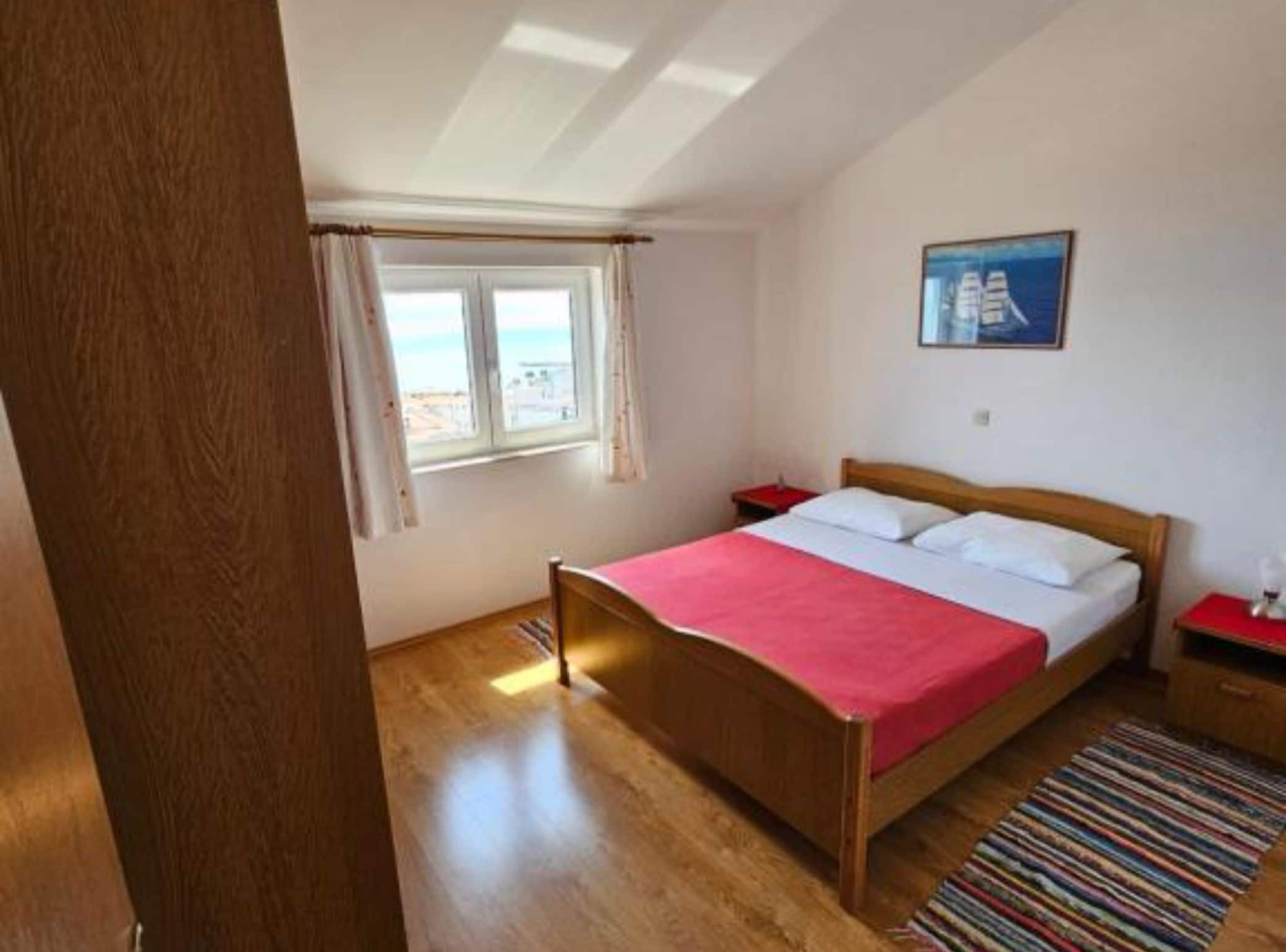 Apartment (OneBedroom Apartment with Loggia and )