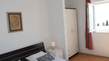 Apartment (Onebedroom Apartment with Loggia and )