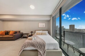 WiFi, bed sheets - Bright Studio | Walk to World Cup Fan Festival (Miami)