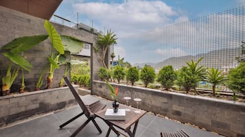 Superior Room, 1 King Bed, Balcony, Garden Area | Terrace/patio