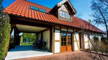 House | Bahagian luar