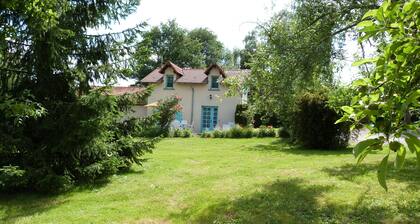 Quiet country house near Limoges - ideal for 6/7 people