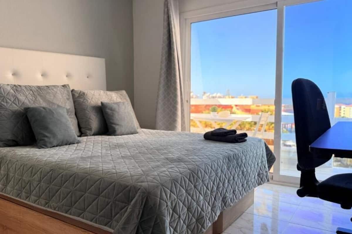 Comfort House, Balcony, Sea View | Desk, laptop workspace, iron/ironing board, WiFi (free)