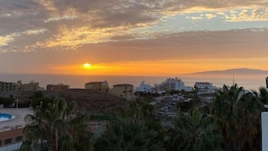 Unclassified image, 5 of 14, button - Costa Adeje Sunset Ocean View Balcony Studio D (Adeje)