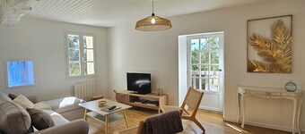 Charming house with swimming pool in the Gers