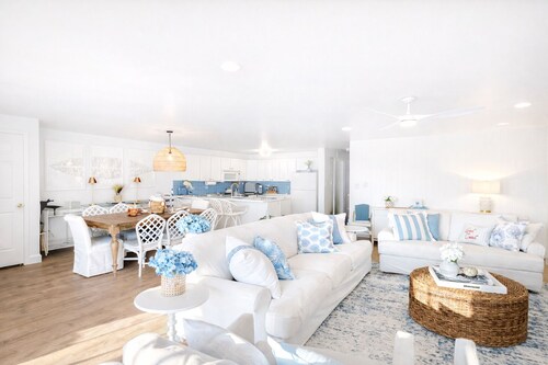 The Gull’s Nest Wildwood-Walk to Boardwalk, Convention Center + Beach-2 parking