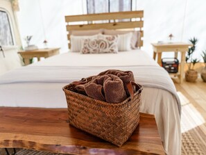 1 bedroom, bed sheets - Nature Immersed Glamping Tent at Kerr Lake — "The Haven" (Henderson)