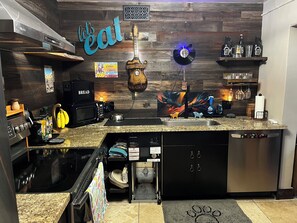 Private kitchen - STUNNING & UNIQUE condo on Camelback in Arcadia, with views of Camelback Mnt (Phoenix)