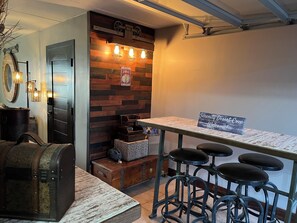 Dining - STUNNING & UNIQUE condo on Camelback in Arcadia, with views of Camelback Mnt (Phoenix)