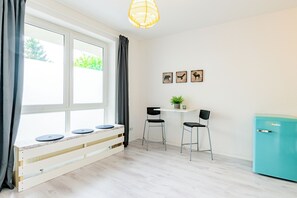 Interior - Modern apartment with parking space & excellent connections - ideal for two (Magdeburg)