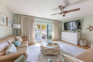 Smart TV - Vitamin Sea Condo (Jacksonville Beach)
