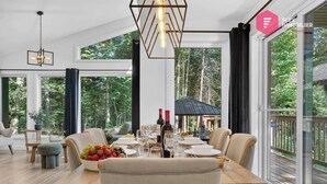 Dining - Private Spa - Nature Chalet & Resort near Quebec City (Pont-Rouge)