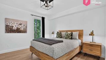 2 chambres, fer et planche à repasser, Wi-Fi gratuit, draps fournis