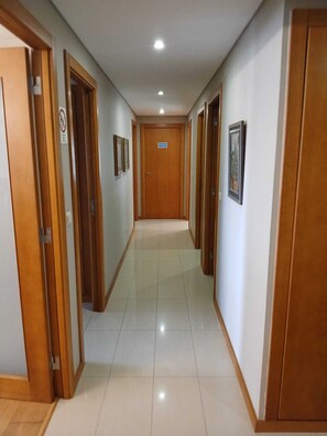 Interni