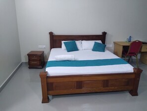 Deluxe Single Room - Handshake Hotel Mtwapa (Mtwapa)