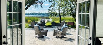 Private Lake Home - Hot Tub - Sleeps 16+ Theater Room - Fishing Opener Ready