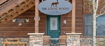 The Loose Moose Lodge